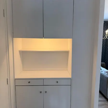 Beautiful And Modern Close To Paris *